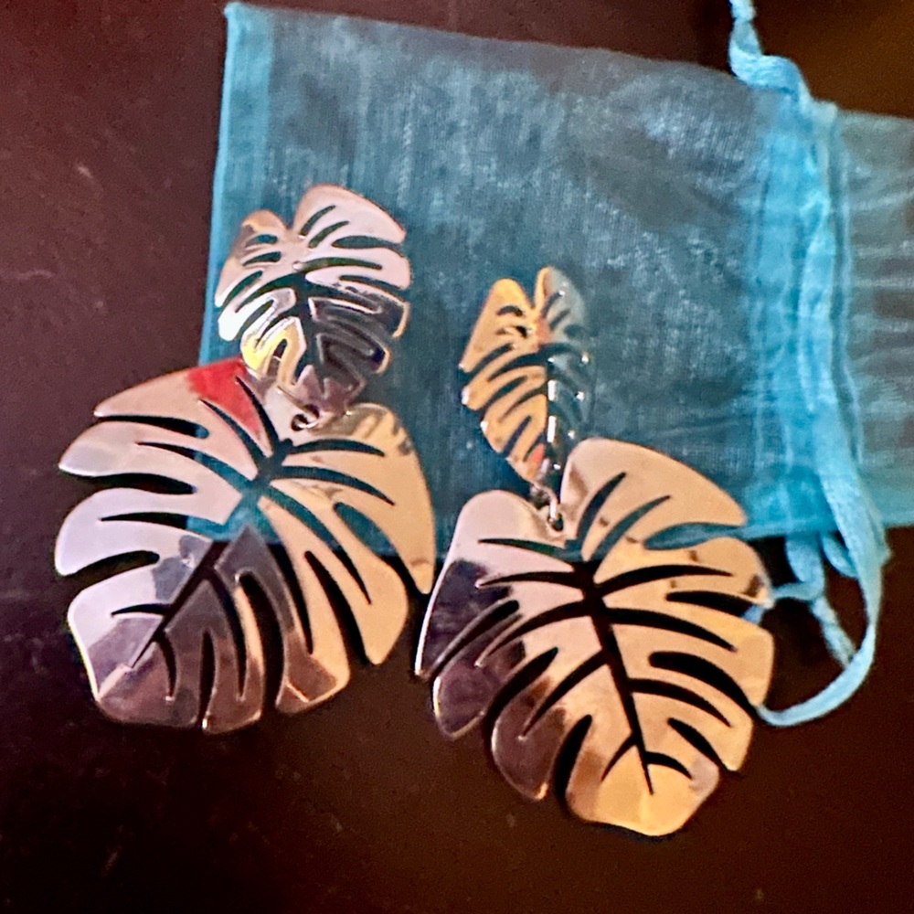 Silver Monstera Leaf earrings